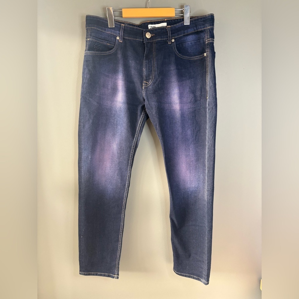 Zara Men's Dark Indigo Slim Jeans with light wash accent, size 36/34
